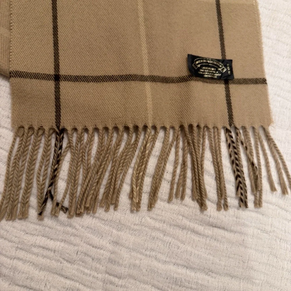 Tan Plaid Italian Scarf Minimalist Quiet Luxury Clean Girl Old Money Chic